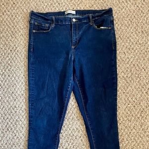 GAP 1969 True Skinny Jeans, deep indigo wash, size 33R